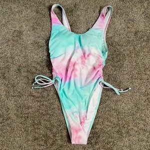 Brand new Medium Cupshe Swimsuit